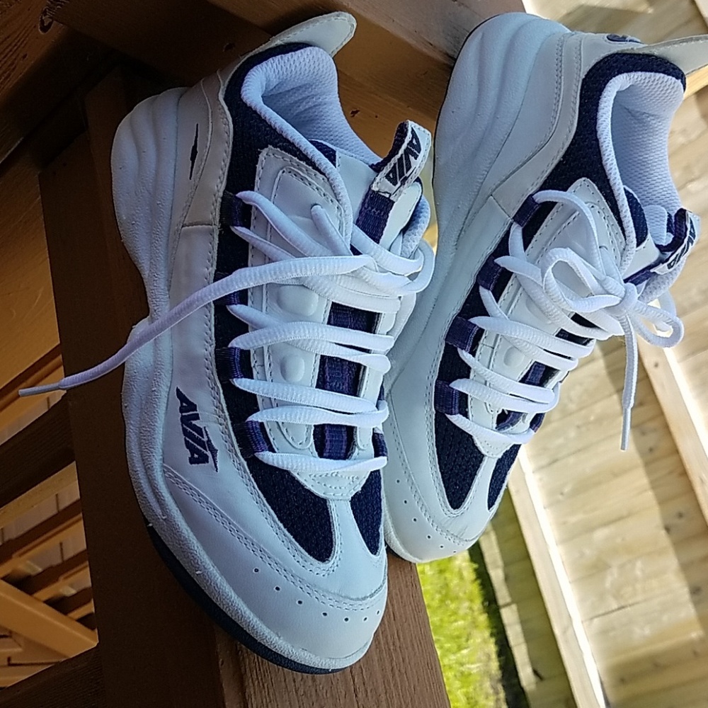 ❤️price drop❤️Avia shoes